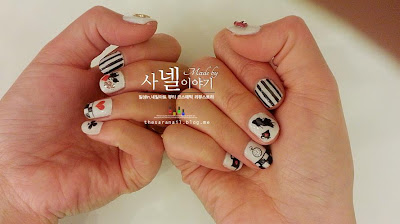  Card nail arts