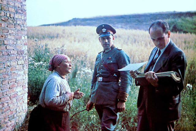 Dr. Robert Ritter conducts an interview with a Roma woman. 1938.