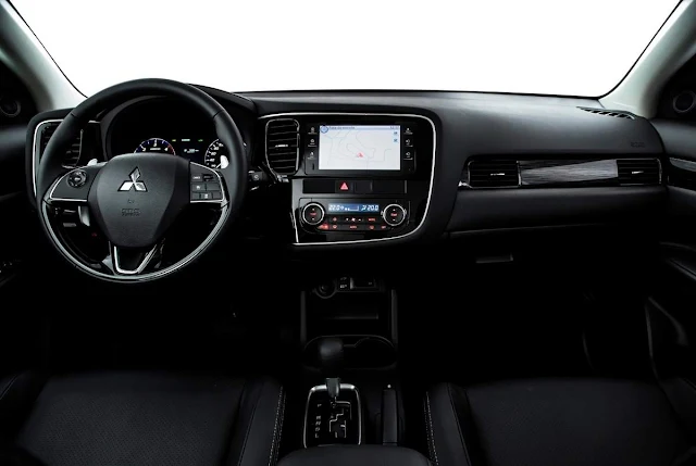 Mitsubishi Outlander 2016 - painel