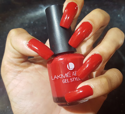 Lakme Absolute Gel Stylist Nail Polish Scarlet Red