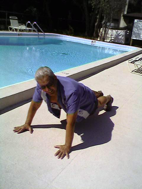 DR STANLEY MOREY - MULTIPLE MIELOMA PATIENT -  PUSH UPS - RECOVERY AFTER FOLLOWING ROBBY ROBINSON'S  TRAINING, NUTRITION AND SUPPLEMENTATION PROGRAMS