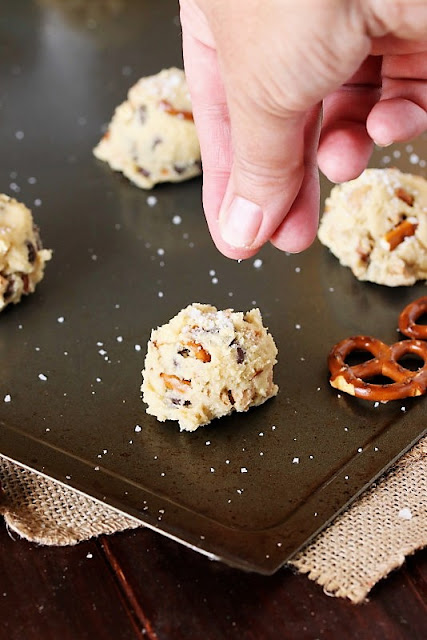 salty combination of salt and chocolate join forces in a scrumptious cookie form Pretzel Chocolate Chip Cookies