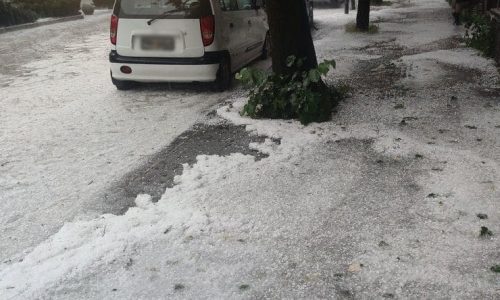 Στα 170 χιλιοστά έφτασε η ραγδαιότητα της καταιγίδας που χτύπησε την πόλη και το λεκανοπέδιο Ιωαννίνων στις τρεις περίπου το μεσημέρι του Σαββάτου.