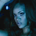 Rockstar: Rihanna aprende tocar bateria para clipe