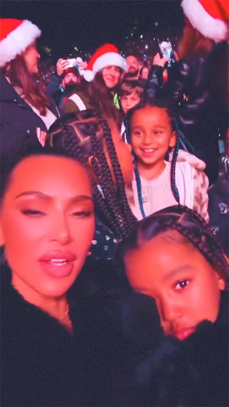 Kim Kardashian, Chicago West, North West & Dream Kardashian - Instagram / Kim Kardashian