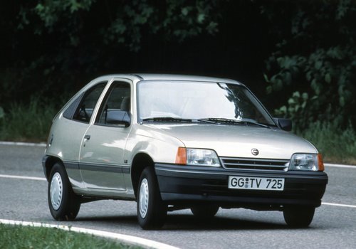 Opel Kadett E / Daewoo LeMans / Vauxhall Astra MkII