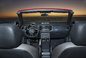 Interior view of 2016 Volkswagen Beetle Convertible R-Line SEL
