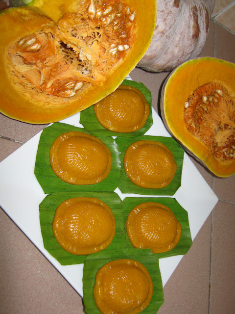 DAUN KARI Masakan Malaysia: KUIH ANG KOO