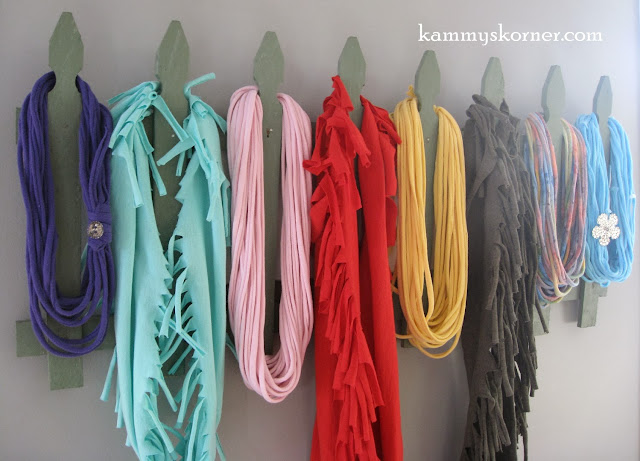 http://www.kammyskorner.com/2013/12/scarf-holder-scarf-hanger-scarf-rack.html