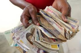 The Supreme Court has approved the indefinite circulation of both old and new Naira notes.