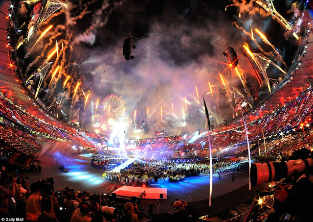 justjovitz_LONDON OLYMPICS 2012 CLOSING CEREMONY