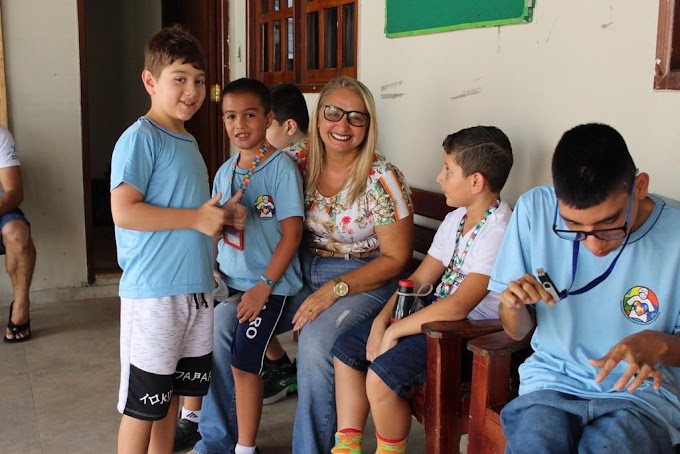  TROCO SOLIDÁRIO – Vereadora Márcia Socorristas acompanha alunos para agradecimento nas Lojas Havan