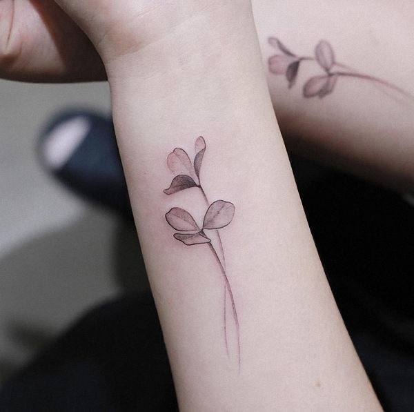 Tatuagens femininas delicadas: 100 modelos que vão deixar vocês inspiradas para a próxima tattoo