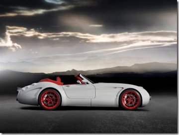 Luxury-Car-2
