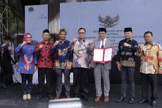 Gubernur Jabar, Ridwan Kamil melaunching Program Kolecer dan Candil di Lapangan Sempur Kota Bogor