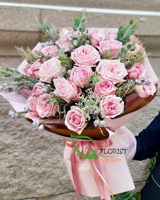 beautiful pink rose bouquet