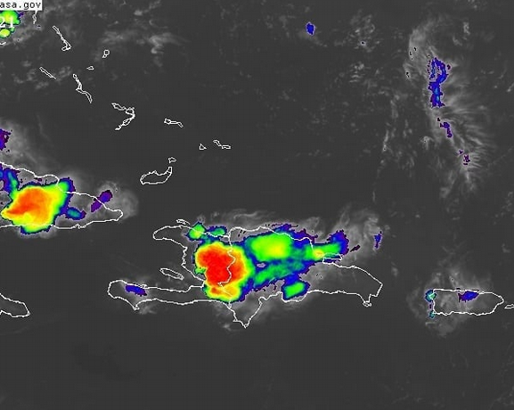 Vaguada y onda tropical inciden sobre el país, pero las temperaturas continuarán calurosas