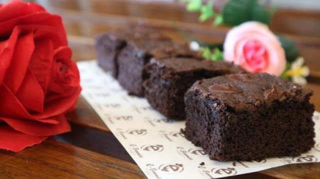 Resep Kue Brownies Panggang Lembut Dengan Coklat Keju