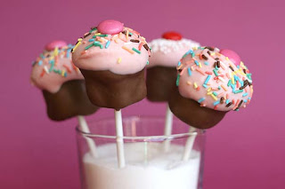 Bakerella Cake Pops