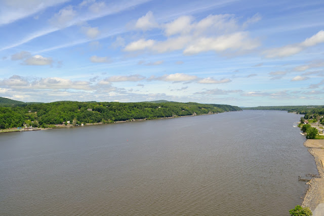 Доріжка над Гудзоном. Поукіпзі. Нью-Йорк (Walkway over the Hudson. Poughkeepsie, New York)