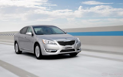 2010 Kia Cadenza First Look