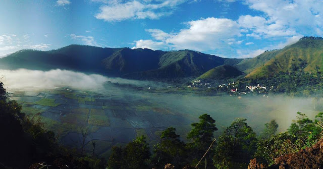 foto keren pusuk buhit samosir