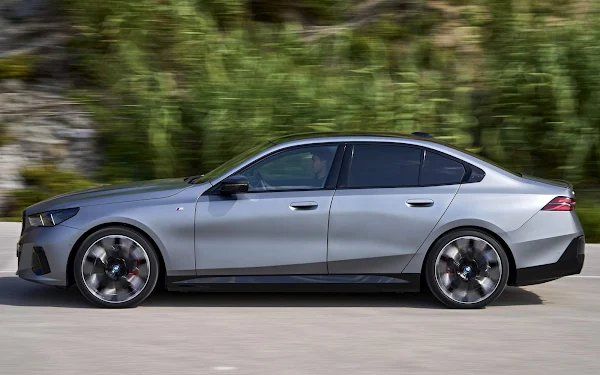 Novo BMW i5 elétrico tem lançamento confirmado para o Brasil em 2024
