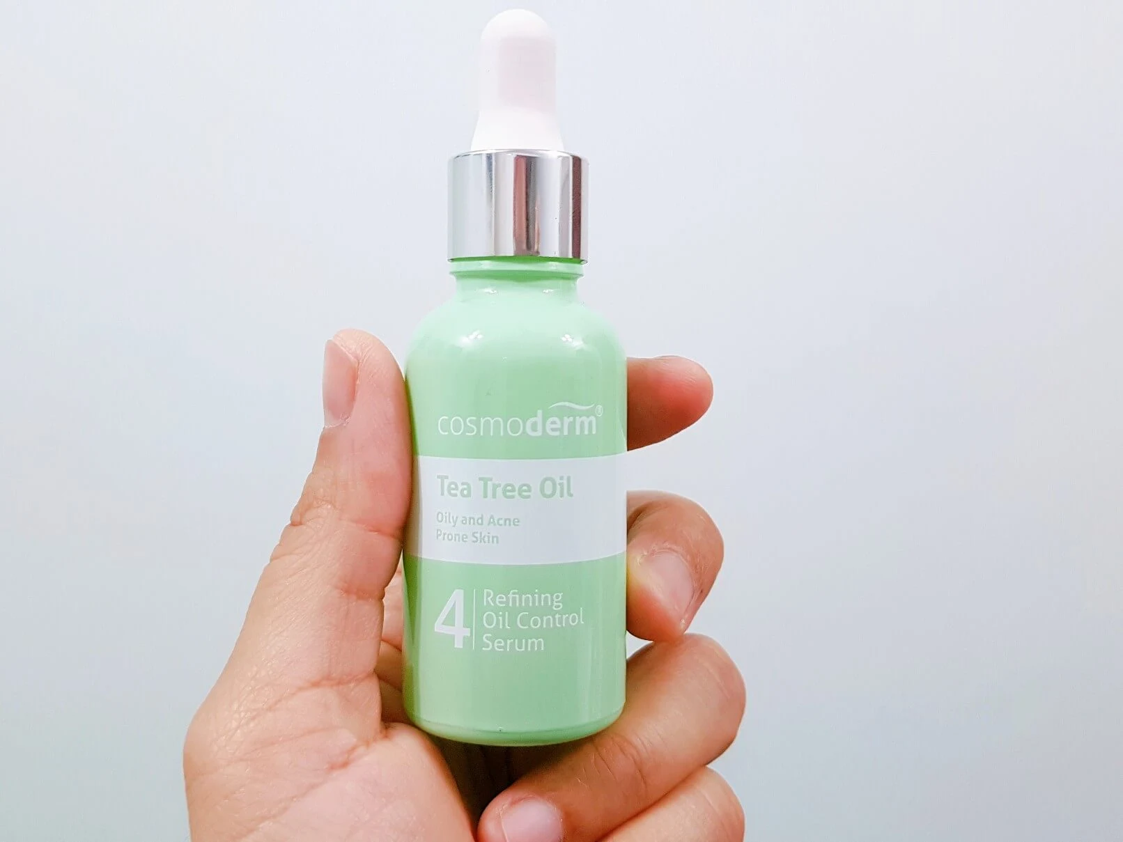 Atasi Jerawat dan Rawat Parut Jerawat Dengan Cosmoderm Tea Tree Oil dan Cosmoderm Vitamin E