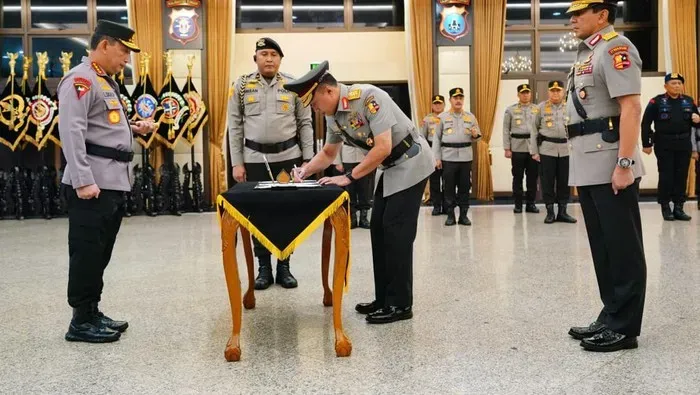 Komjen Ahmad Dofiri Dilantik Jadi Wakapolri
