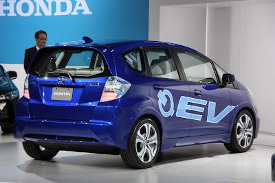 Honda debuts 2012 Fit EV Electric concept  first live photos