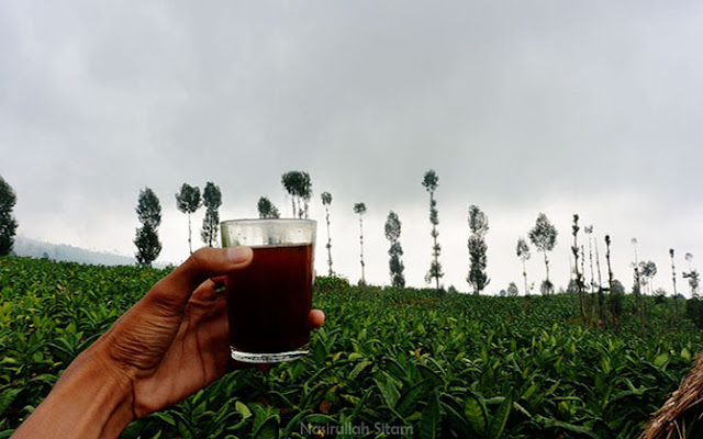 Mari kita minum kopi