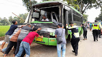 Sepeda Motor Belok Mendadak akibatkan Tabrakan Beruntun Banjarnegara
