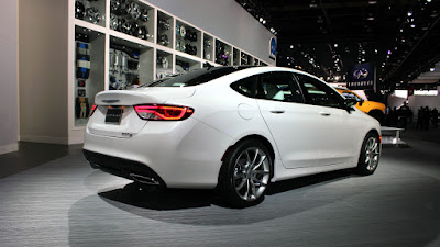 Chrysler 200 Sedan rear look Hd Pictures