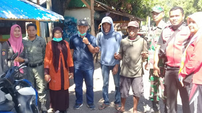 Camat Bolo Gandeng Para Kades Gelar Aksi Penyemprotan Disinfektan