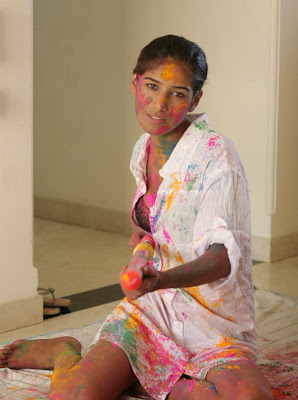 Poonam Pandey Holi