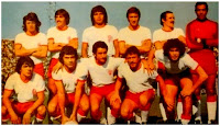 Club Atlético HURACÁN DE BUENOS AIRES - Buenos Aires, Argentina - Temporada 1976 - Houseman, Leone, Longo, Fanesi, Carrascosa Y Baley; Cheves, Brindisi, Ardiles, Larrosa y Augusto Sánchez - Subcampéon del Trofeo Metropolitano argentino de 1976