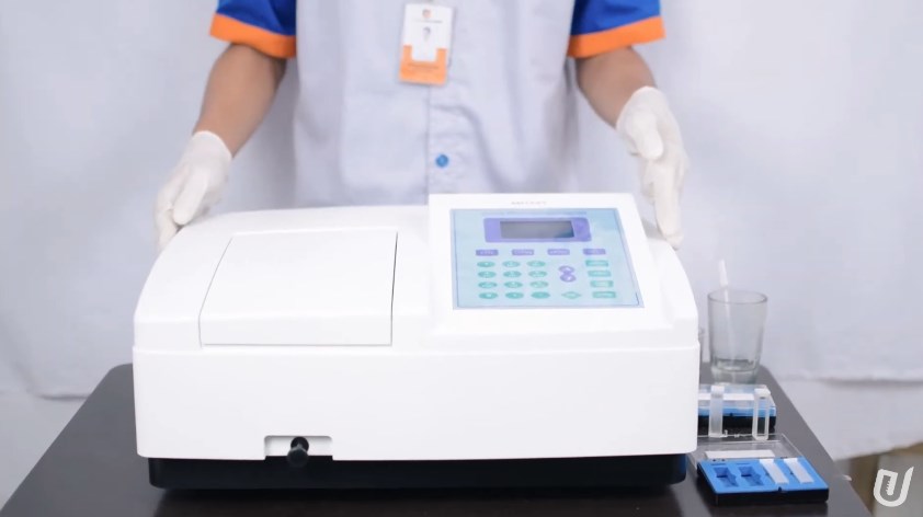 Mengenal Spectrophotometer dan Manfaatnya di Industri