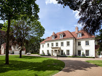  A Gorgeous Coastal Hideaway by Hayburn & Co., Sandbanks