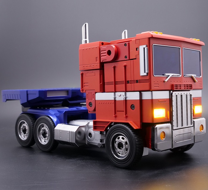 Transformers Optimus Prime Auto-converting Programmable Robot