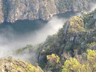 By E.V.Pita / Canyons of River Sil / Fall 2012 / Cañones del río Sil