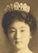 diamond honeysuckle tiara japan princess chichibu setsuko