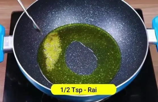 Aloo Palak Recipe in Hindi