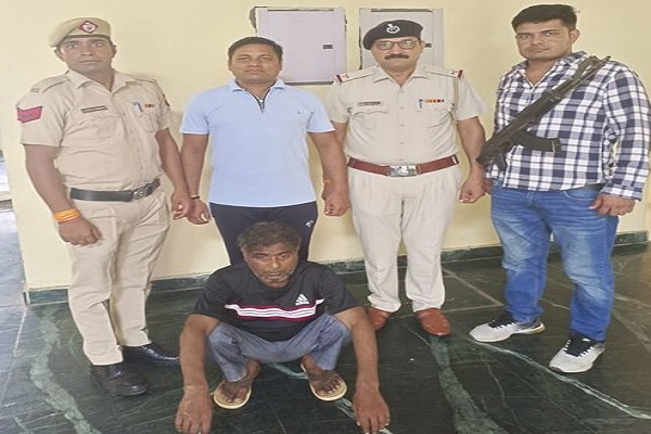Cow-smuggler-Nasru-who-attacked-the-police-fatally-was-arrested-with-a-truck-full-of-cows-driver-Irfan-absconding
