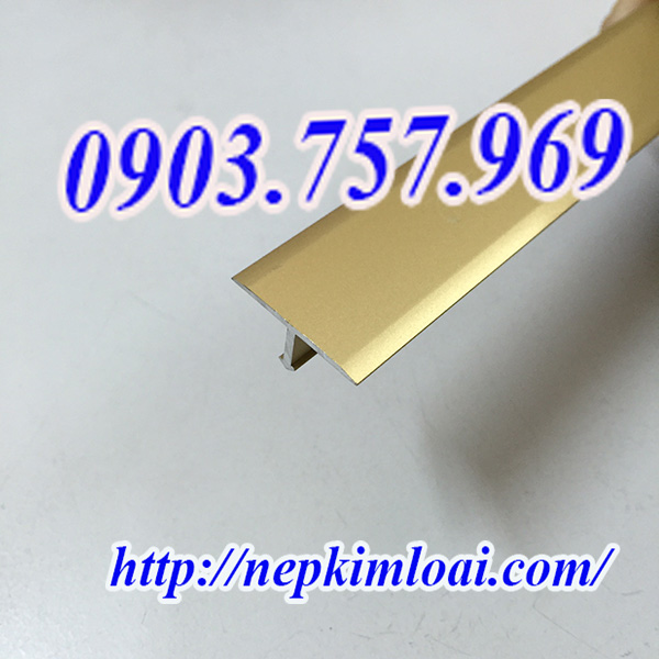 http://nepkimloai.com/tin-tuc/nep-t8-phu-kien-trang-tri-khong-bao-gio-loi-mot-cho-khong-gian-cua-ban.html