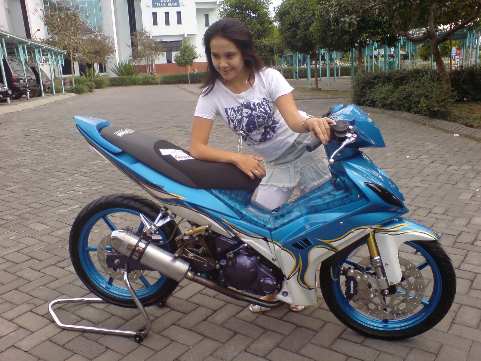 Gambar Foto Modif Motor Jupiter MX Keren