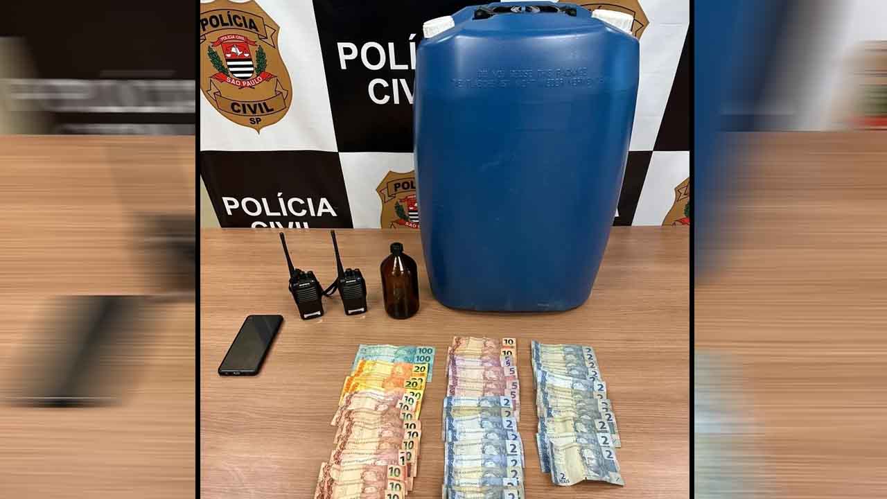 30 litros de lança-perfume é apreendido com suspeito em Piracicaba