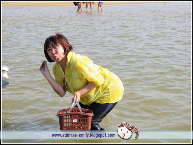 Clam Digging @ Kampung Mangkuk, Setiu, Terengganu