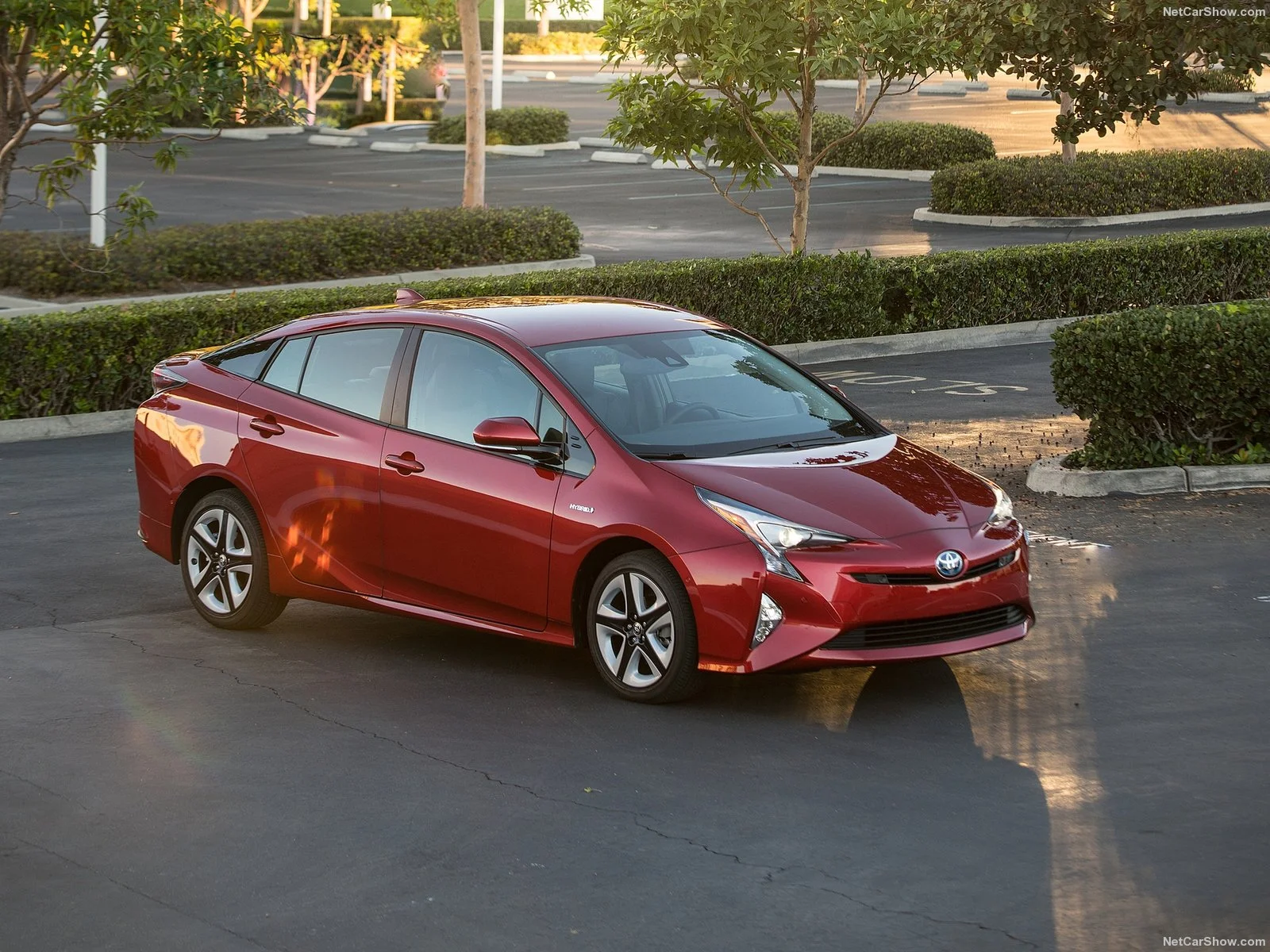 Hình ảnh xe ô tô Toyota Prius 2016 & nội ngoại thất