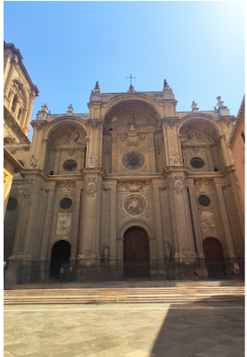 Fachada de la Catedral de Granada. https://pinceladasdelpasado.blogspot.com