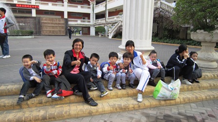 沙巴州山打根启华小学 6日参观深圳宝安区中英公学